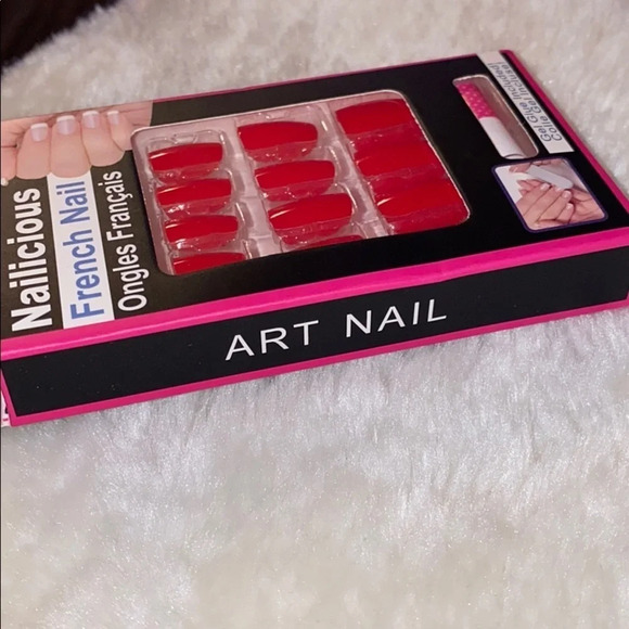 Nailicious Red French manicure faux nail - Picture 6 of 8